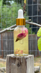HOLLOW HEART RITUAL OIL
